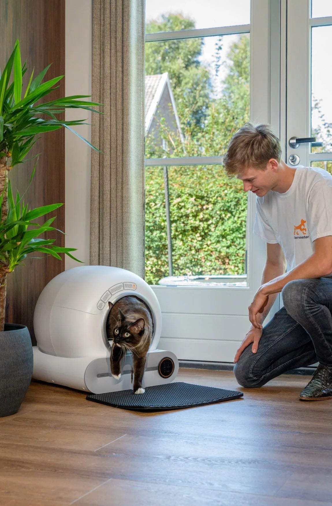 Automatische zelfreinigende kattenbak